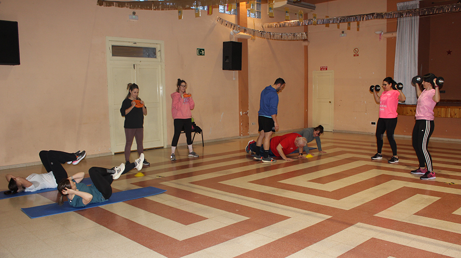 Imagen de la actividad de entrenamiento funcional desarrollada en Alcubierre.