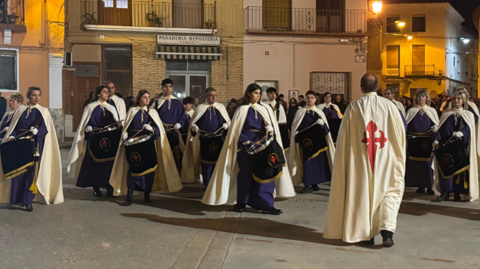 El grupo ha realizado un pequeño recorrido por las calles de Sariñena. 