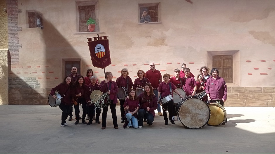El Grupo de Tambores y Gaitas de Sena, en una de sus actuaciones. Foto: Juan Luis Almerge.