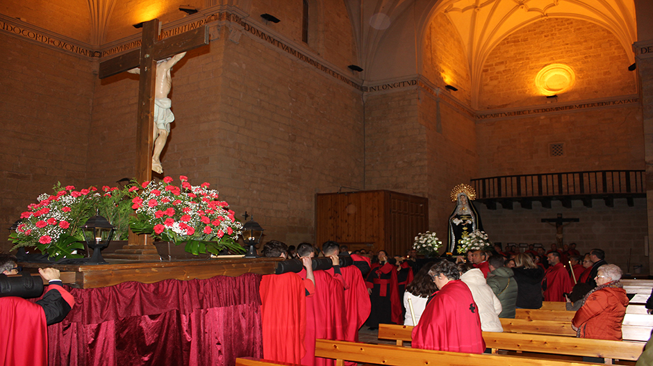 El Encuentro entre Madre e Hijo ha tenido lugar en el interior del templo.