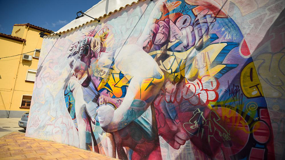 Mural del dúo Pichiavo creado en la localidad de Grañén.