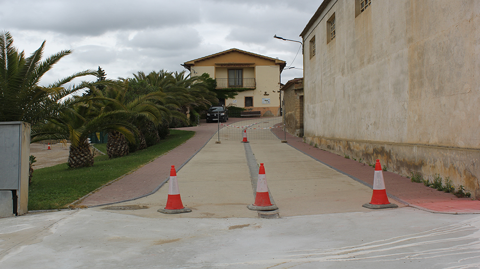 Imagen de la urbanización de la calle del Río de Almuniente.