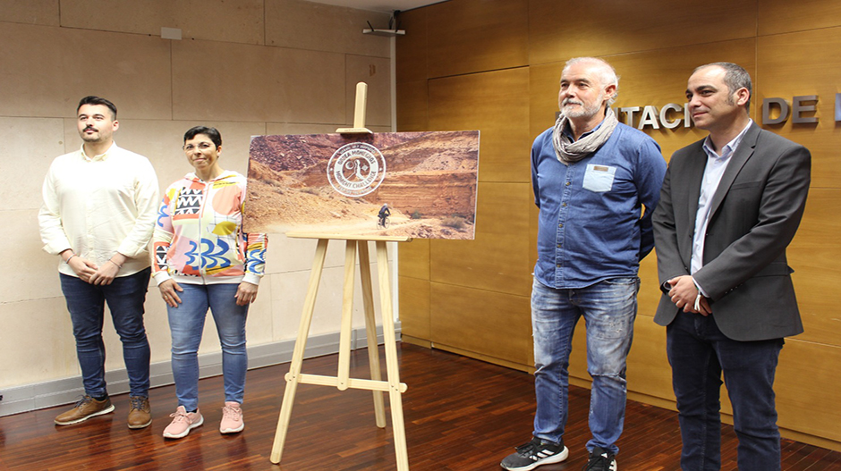 De izquierda a derecha, Ariste, Soler, Nájera y Sampériz, durante la presentación de la Orbea Monegros.