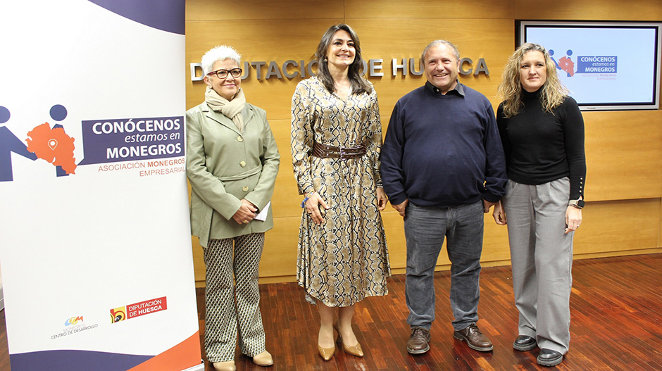 De izquierda a derecha, Laguna, Rufas, Penella y Machín durante la presentación del programa.