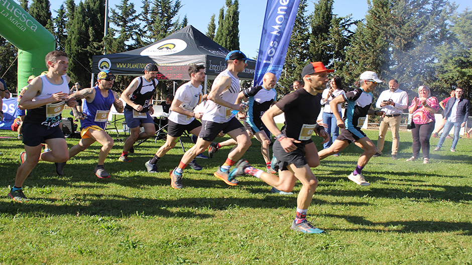 Imagen de la salida de la prueba larga del I Trail de Los Torrollones.