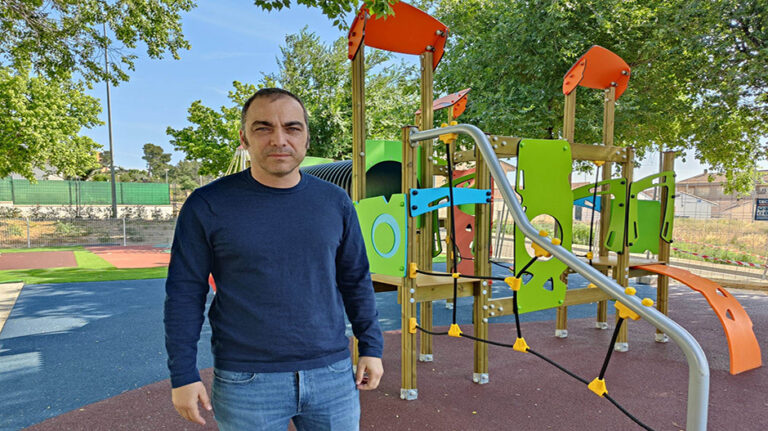 carlos_samperiz_parque_infantil_grañén