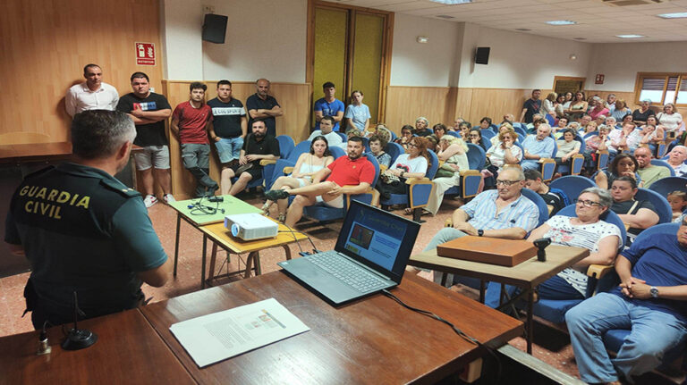 charla_guardia_civil_grañén