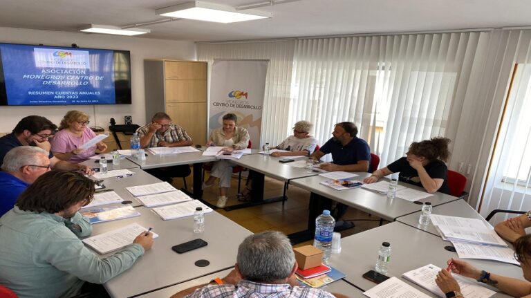 FOTO JUNTA DIRECTIVA