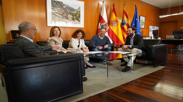 Reunión en la DPH