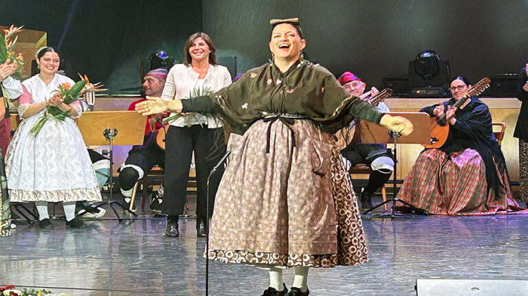 elena_casaña_premio_extraordinario_01