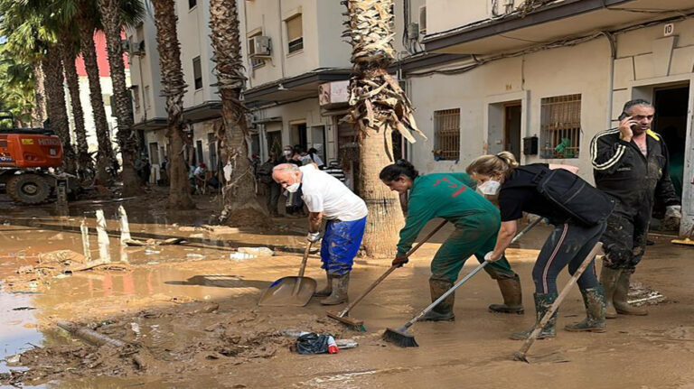 voluntarios_monegrinos_valencia (1)