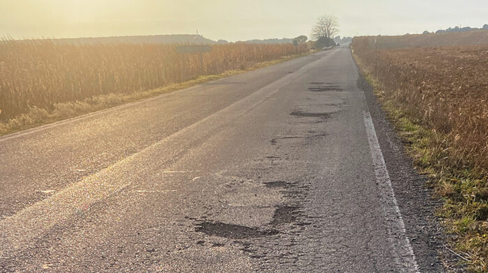 Estado de la A1223 a su paso por Alberuela de Tubo