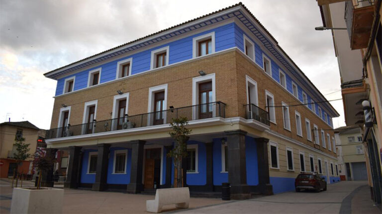 fachada_ayto_sariñena copia
