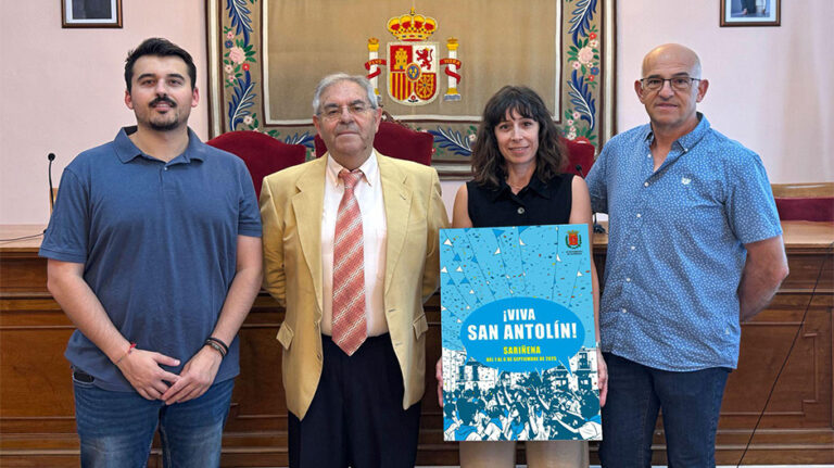 foto pregonero y cartel fiestas Sariñena copia