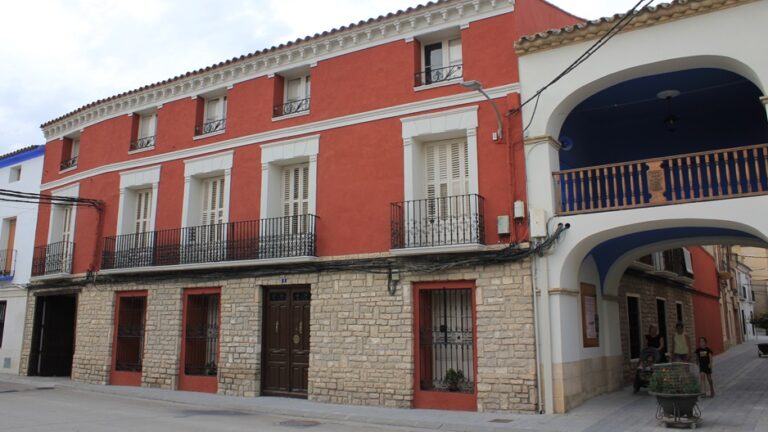 bUJARALOZ_PLAZA