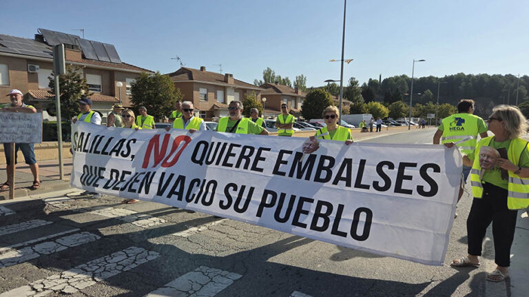 protesta_regantes_huerto_salillas_femoga copia
