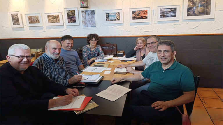 reunión jurado relato corto 2025 copia